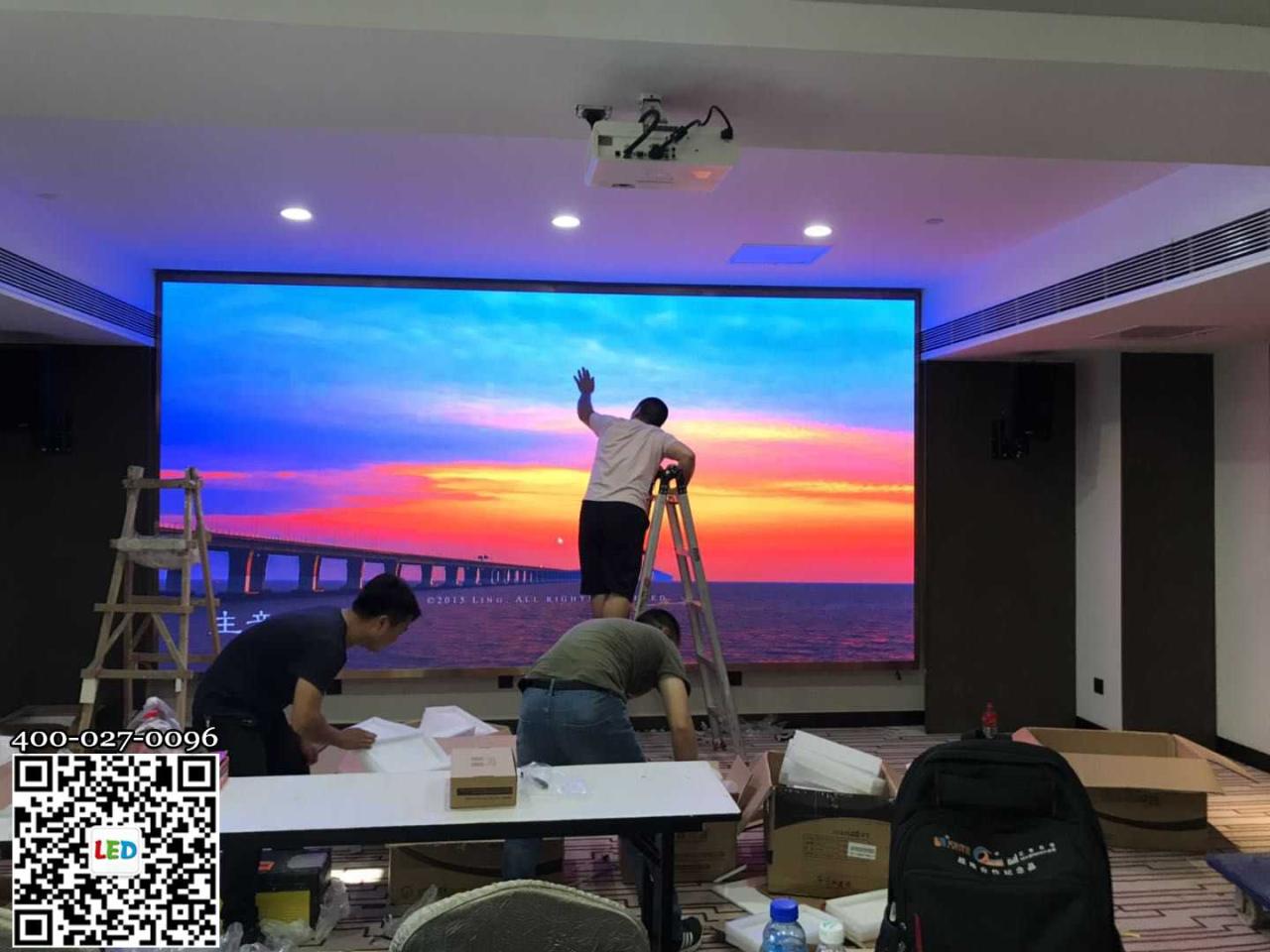 酒店会议室P2.5高刷全彩屏