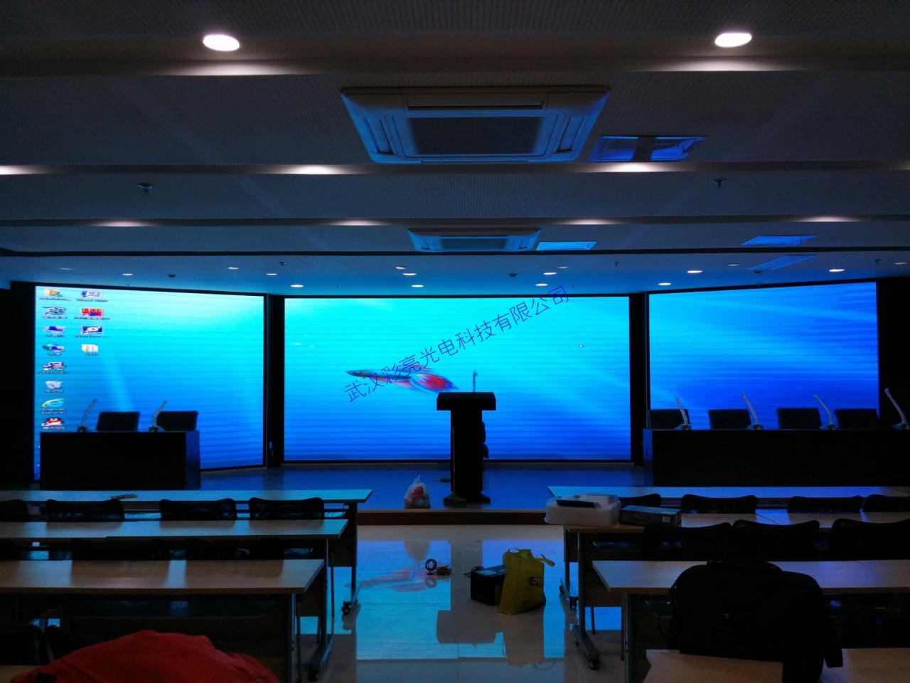 汉街万达室内全彩P2.5案例
