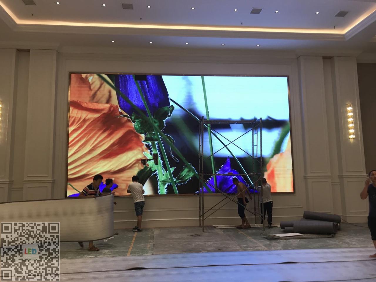 酒店宴会厅室内P3全彩显示屏