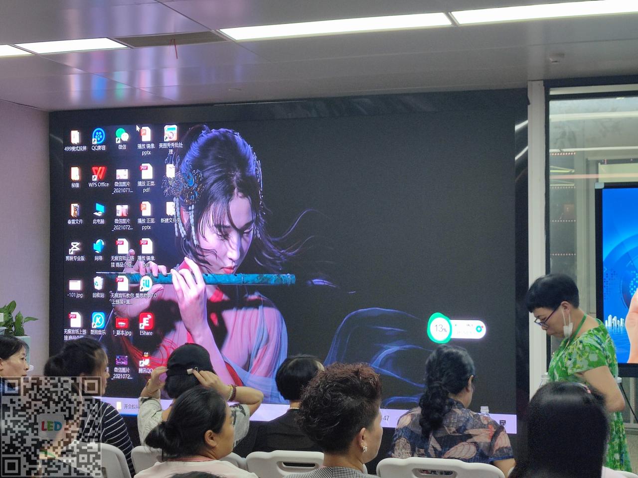 抖音直播背景墙及会议场景室内P2.5全彩显示屏