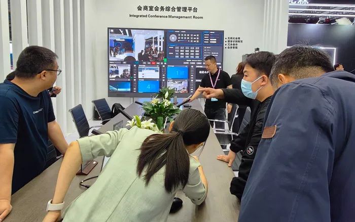 投影、MicroLED、交互式平板厂商如何深挖智慧会议大市场？场景创新、生态合作两手抓